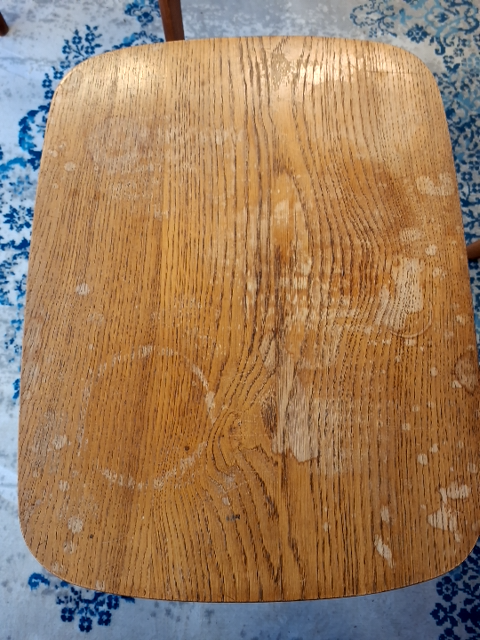 Smukt sidebord i teak